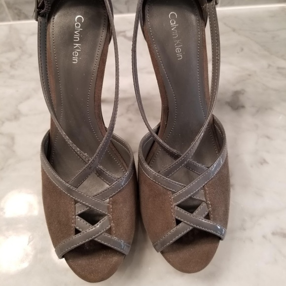 Calvin Klein Stiletto Suede Trim - PRISTINE - Picture 1 of 5